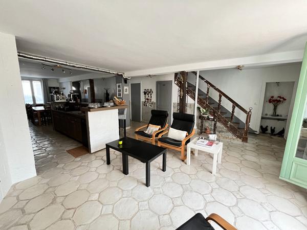 Maison Dourdan 7 pièce(s) 160 m2