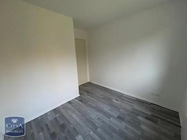 Appartement à louer 2 pièces 54.27m² Lunéville (54300)