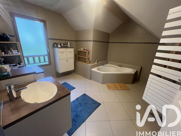 Maison à vendre 6 pièces 169 m² Le Bourg-d'Oisans