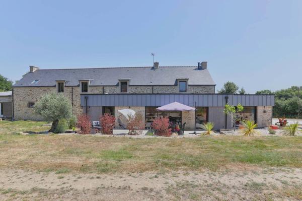 Vente Maison de luxe Surzur 9 Pièces 277 m²