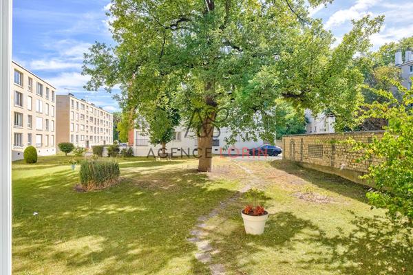 Appartement Le Vésinet - 80,86 m² - 5 pièces Le vesinet Appartement Le Vésinet - 80,86 m² - 5 pièces Le vesinet