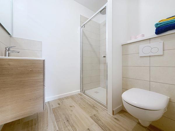 Maison à vendre 6 pièces DIVONNE LES BAINS (01)