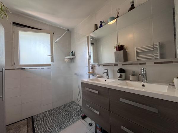 Maison à vendre 138 320 € Vierzon 3 p 76 m² DPE D
