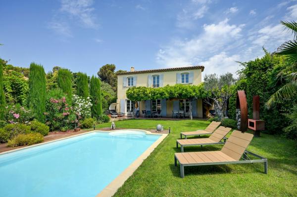 Vente Maison de luxe Bouc-Bel-Air 8 Pièces 211 m²