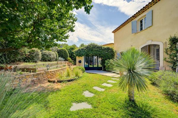 Vente Maison de luxe Bouc-Bel-Air 8 Pièces 211 m²