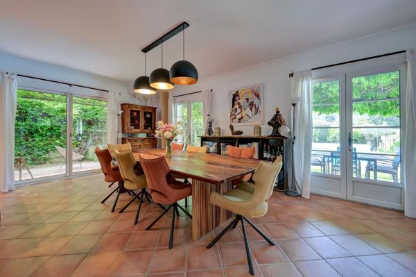 Vente Maison de luxe Bouc-Bel-Air 8 Pièces 211 m²