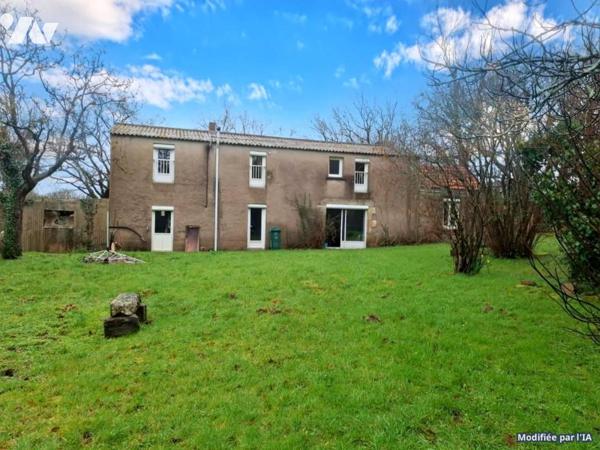 Saint-Herblain La Morlière, maison ancienne sur 2552 m2 de terrain