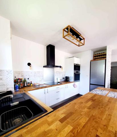 Lumineux T3/4 rénové + grande terrasse au calme + garage