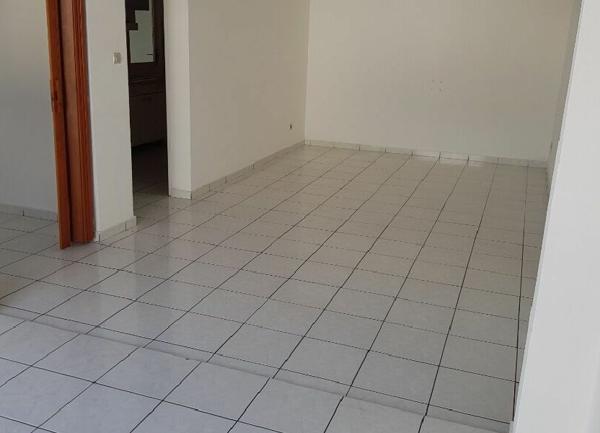 Appartement à vendre    2 pièces • 68,20 m2 Le Port