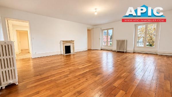 La vie de château ! En centre ville, appartement ...