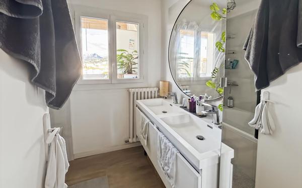 Appartement à vendre    4 pièces • 75 m2 Toulon