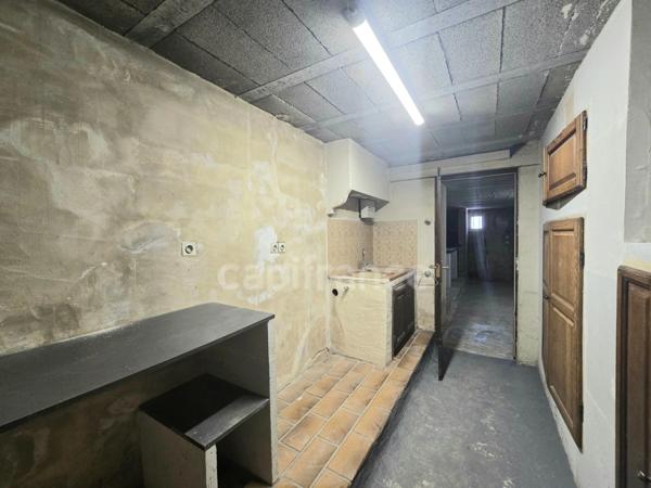 Maison à vendre 5 pièces CEYRESTE (13)Terrain 1000 m2 4 chambres, garage et sous-sol