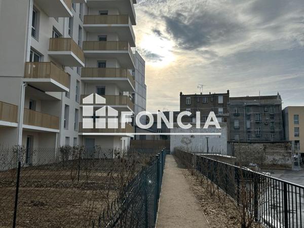 Location Appartement 2 pièces 42.4 m² - 2/8 RUE COLONEL FABIEN DU MOULIN BRULE Reims 51100