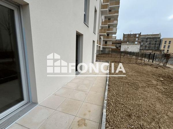 Location Appartement 2 pièces 42.4 m² - 2/8 RUE COLONEL FABIEN DU MOULIN BRULE Reims 51100