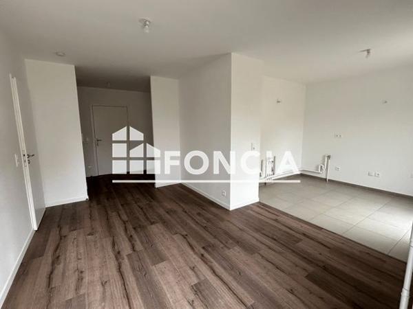 Location Appartement 2 pièces 42.4 m² - 2/8 RUE COLONEL FABIEN DU MOULIN BRULE Reims 51100