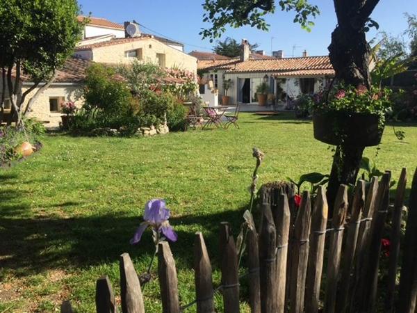 Maison à vendre 930 240 € Le Château-d'Oléron 9 p 218 m² DPE D