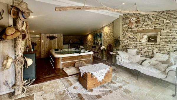 Maison à vendre 930 240 € Le Château-d'Oléron 9 p 218 m² DPE D
