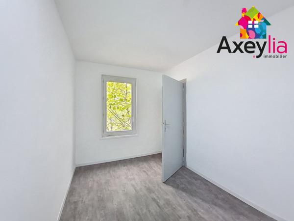 Saint-Haon-le-Vieux (42370) A VENDRE - MAISON AVEC TERRASSE ET GARAGE - SECTEUR RENAISON