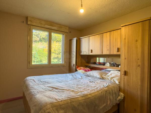 Maison individuelle de plain-pied de 110m2 sur 2735m2 de terrain