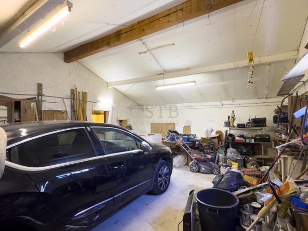 Maison individuelle de plain-pied de 110m2 sur 2735m2 de terrain