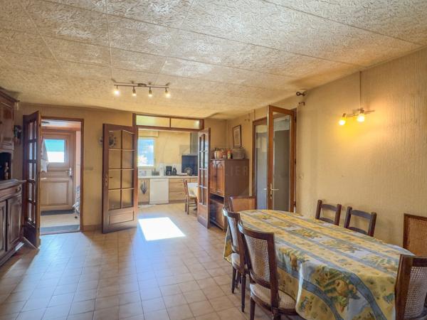 Maison individuelle de plain-pied de 110m2 sur 2735m2 de terrain