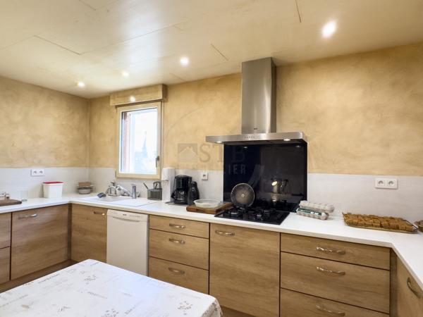 Maison individuelle de plain-pied de 110m2 sur 2735m2 de terrain
