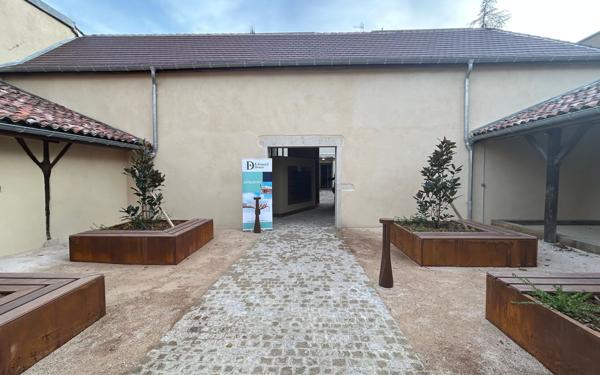 Appartement à vendre    4 pièces • 81 m2 Bourg-en-Bresse