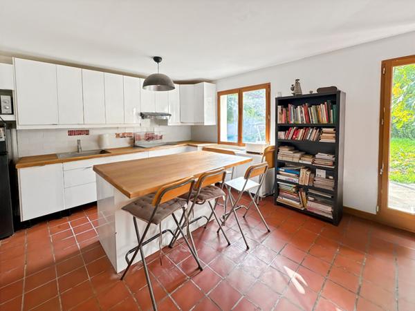 Maison Jouy Le Moutier 8 pièce(s)