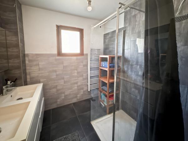 Maison Jouy Le Moutier 8 pièce(s)