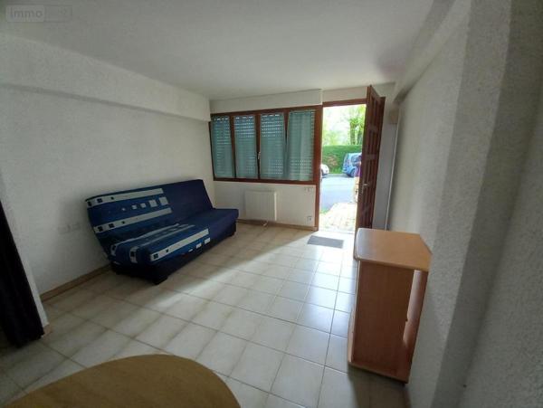 Appartement à louer à Saint-Chély-d'Apcher en Lozère (48200), ref : 48032-L20