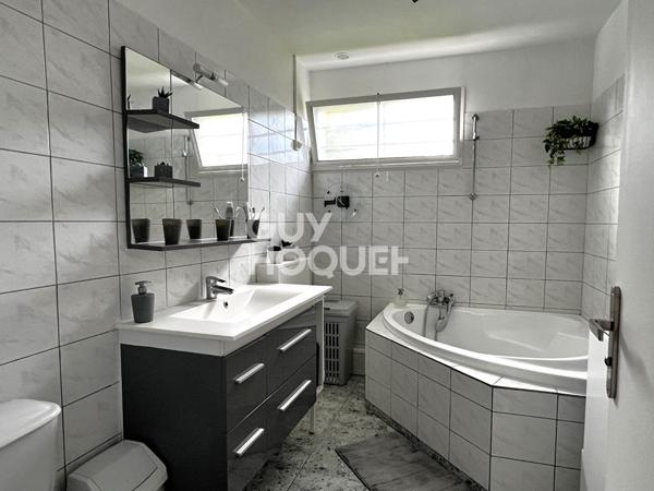 Maison 6 pièce(s) 132 m2