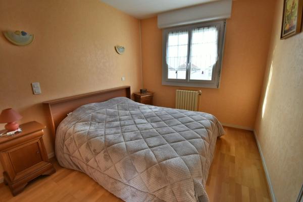 Grande Maison à vendre 6 pièces, 4 chambres, 2 s d'eau, 2 WC, garage et jardin ANGOULEME (16)