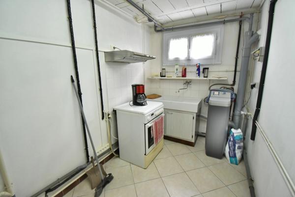Grande Maison à vendre 6 pièces, 4 chambres, 2 s d'eau, 2 WC, garage et jardin ANGOULEME (16)