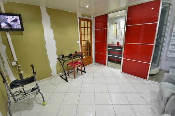 Grande Maison à vendre 6 pièces, 4 chambres, 2 s d'eau, 2 WC, garage et jardin ANGOULEME (16)