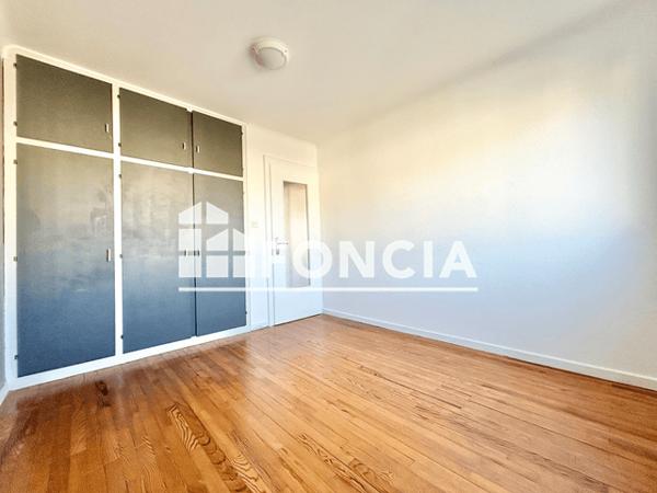 Location Appartement 3 pièces 69.9 m² - 62 RUE DE FRESCATY Montigny Les Metz 57950