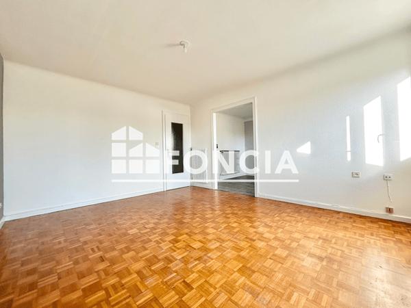 Location Appartement 3 pièces 69.9 m² - 62 RUE DE FRESCATY Montigny Les Metz 57950