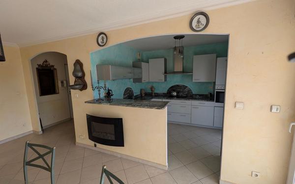 Appartement à vendre    3 pièces • 94,46 m2 Six-Fours-les-Plages