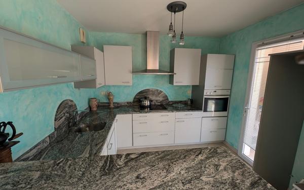 Appartement à vendre    3 pièces • 94,46 m2 Six-Fours-les-Plages