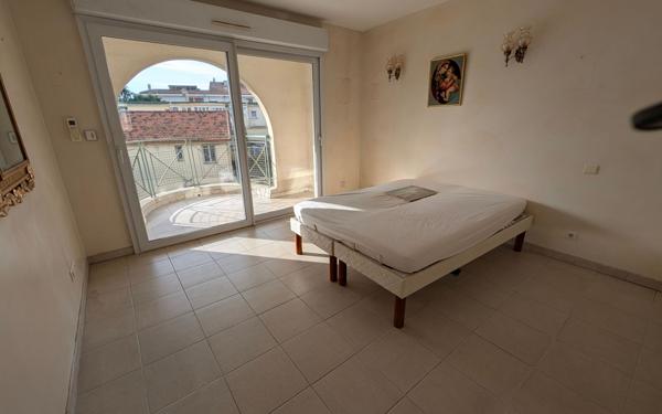 Appartement à vendre    3 pièces • 94,46 m2 Six-Fours-les-Plages