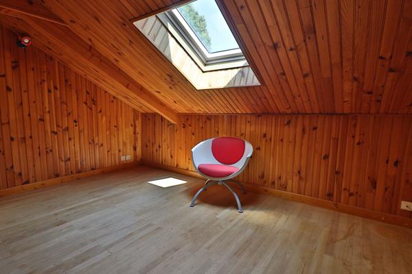 Maison Francheville 8 pièces 156 m2 5 chambres sur un grand terrain de 1790m²