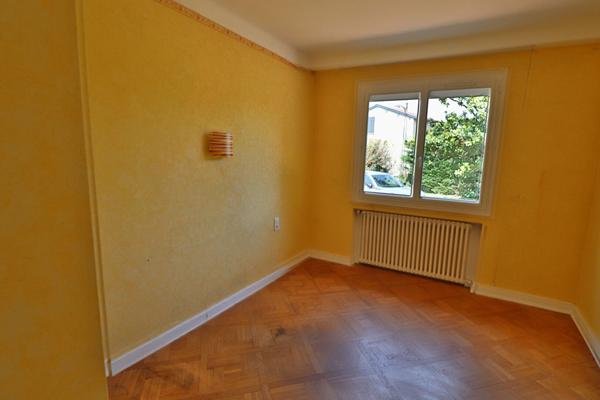 Maison Francheville 8 pièces 156 m2 5 chambres sur un grand terrain de 1790m²