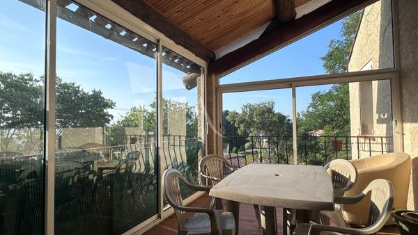 VILLA COMPOSEE D UN T4 ET T2 AVEC TERRASSES JARDIN GARAGE ET CAVE A MANOSQUE