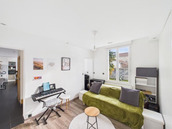 Maison 5 pièces - 92 m² Exclusivité efficity