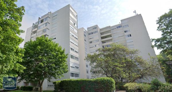 Appartement à louer 4 pièces 79.25m² Noisy-le-Grand (93160)