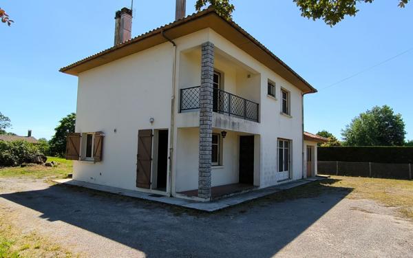 Maison à vendre    6 pièces •  Saint-Jean-de-Marsacq