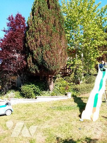 versant sud , jolie vue , pavillon traditionnel de 138,91 m² sur terrain de 668 m²