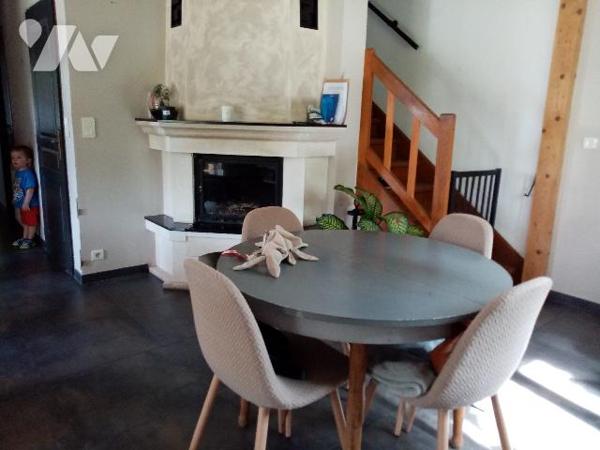 versant sud , jolie vue , pavillon traditionnel de 138,91 m² sur terrain de 668 m²