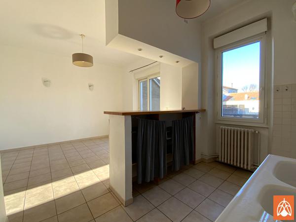 Appartement T3 , terrasse & stationnement - Salon De Provence Salon de provence