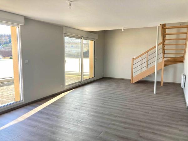 Appartement à louer    4 pièces •  Boulazac