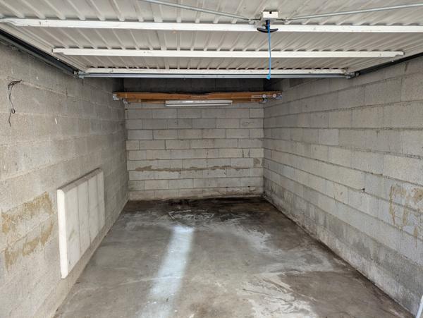 Orange (84100) GARAGE ORANGE RESIDENCE SECURISEE